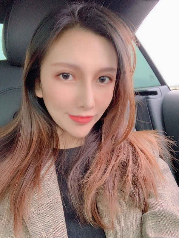 李岚Lancy的第一张照片--香港父母相亲团