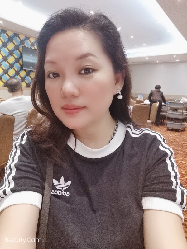 Amy的第一张照片--香港父母相亲团