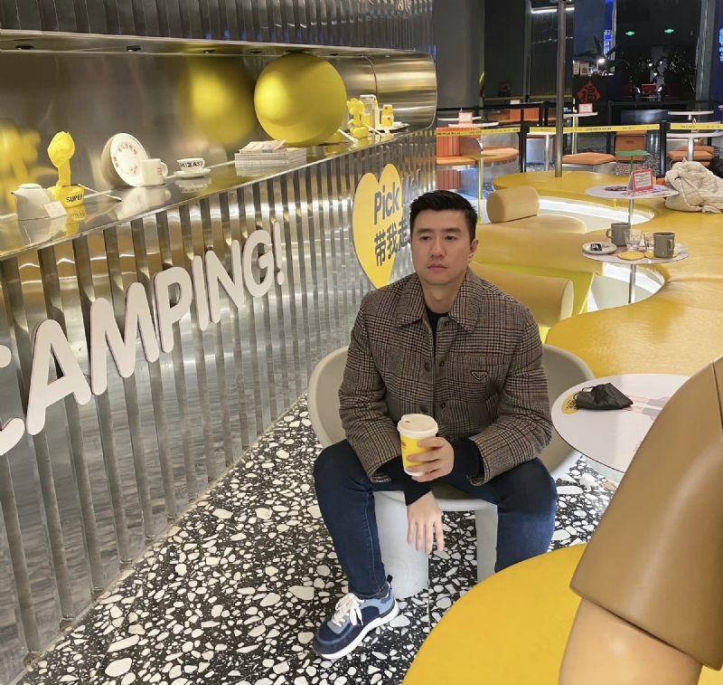 海邊漫步的第一张照片--香港父母相亲团