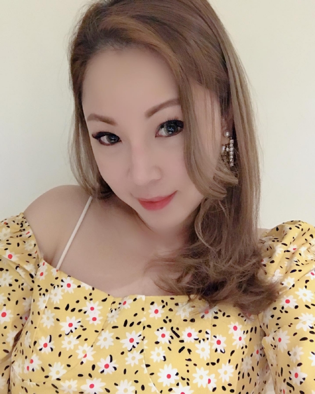 anni的第一张照片--香港父母相亲团